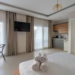 Soul House Aparthotel 4*